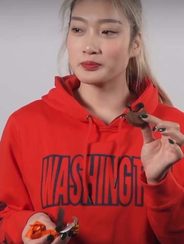 双性3p夹心边攻边受h视频